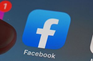 Mehrere Dienste des Facebook-Konzerns waren am Montag von einem Ausfall betroffen. (Symbolfoto) Foto: dpa/Uli Deck