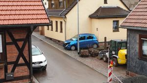 Zeugen gesucht: Dreiste Unfallflucht in Steinbach-Hallenberg