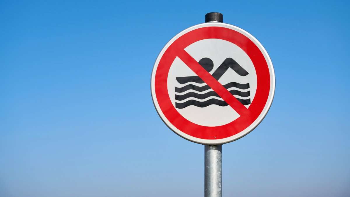 Kiesgrube Fambach: Verbotener Badespaß auf Firmengelände