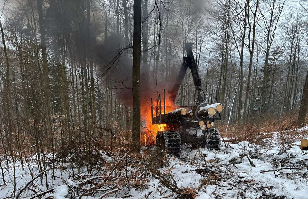 Forstmaschine bei Schleusingen brennt