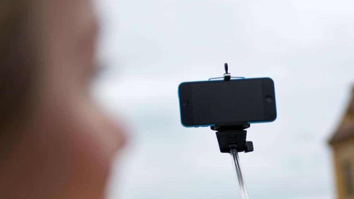 Sondershausen: Selfie auf Brücke könnte für 22-Jährige teuer werden