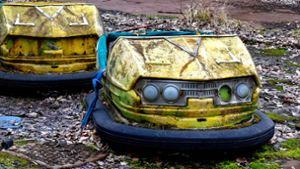 Fahrerflucht Schmalkalden: Polizei sucht gelbes Auto