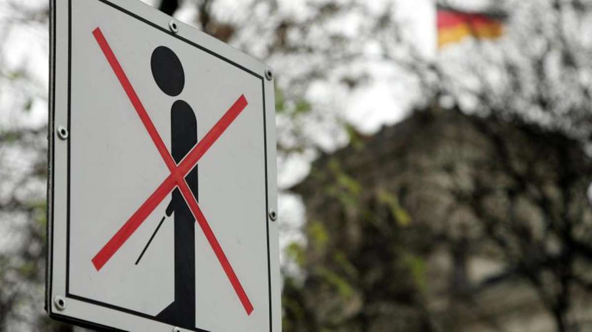 Thüringen: Harndrang lässt betrunkenen Fahrer festfahren und auffliegen: 3 Promille
