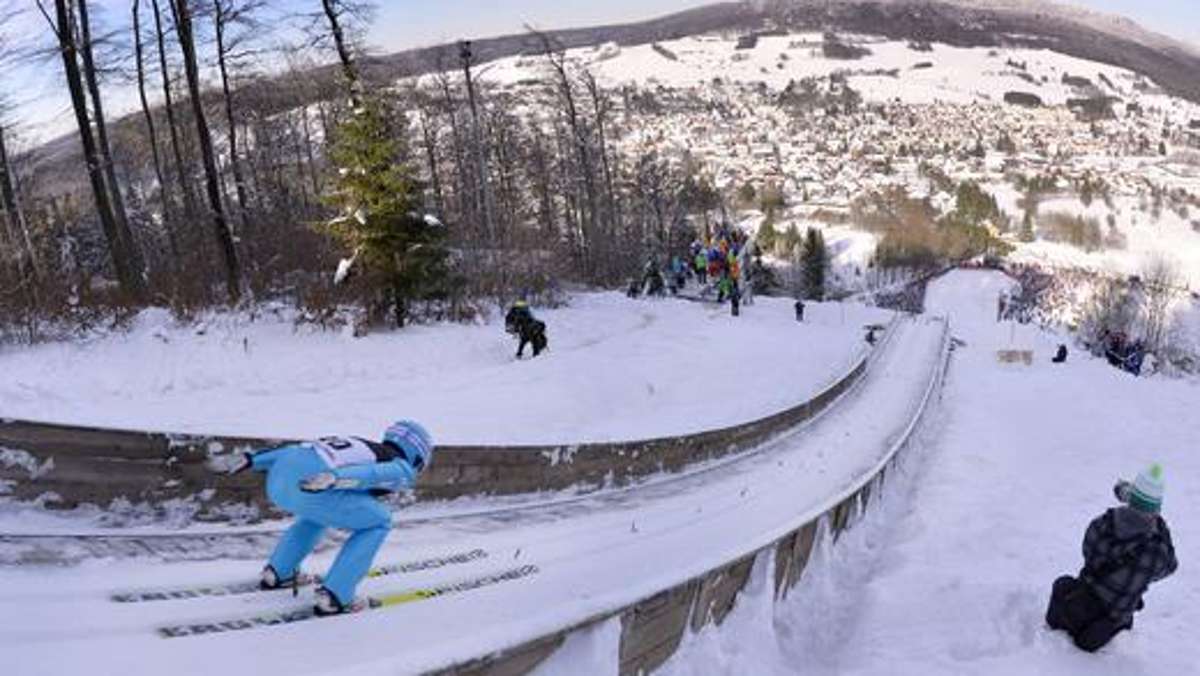 Regionalsport: Skispringer Diethart beim Continental-Cup schwer gestürzt