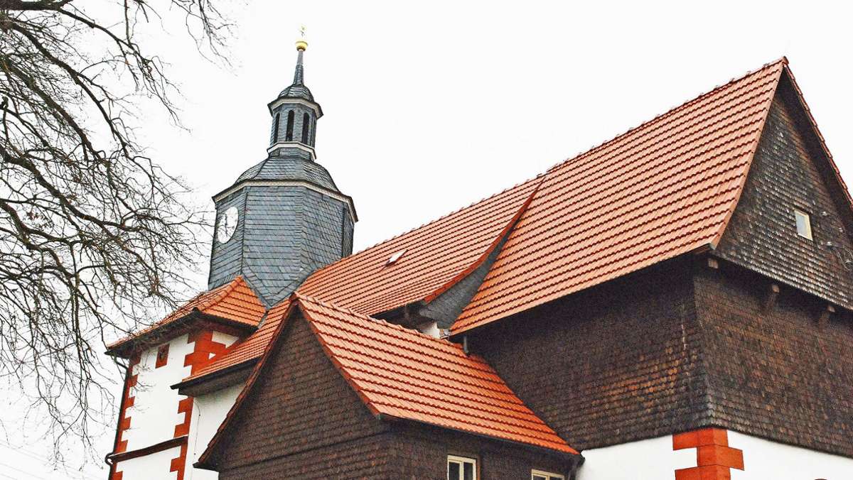 Roßdorf: Kirchgemeinde feiert neues Dach