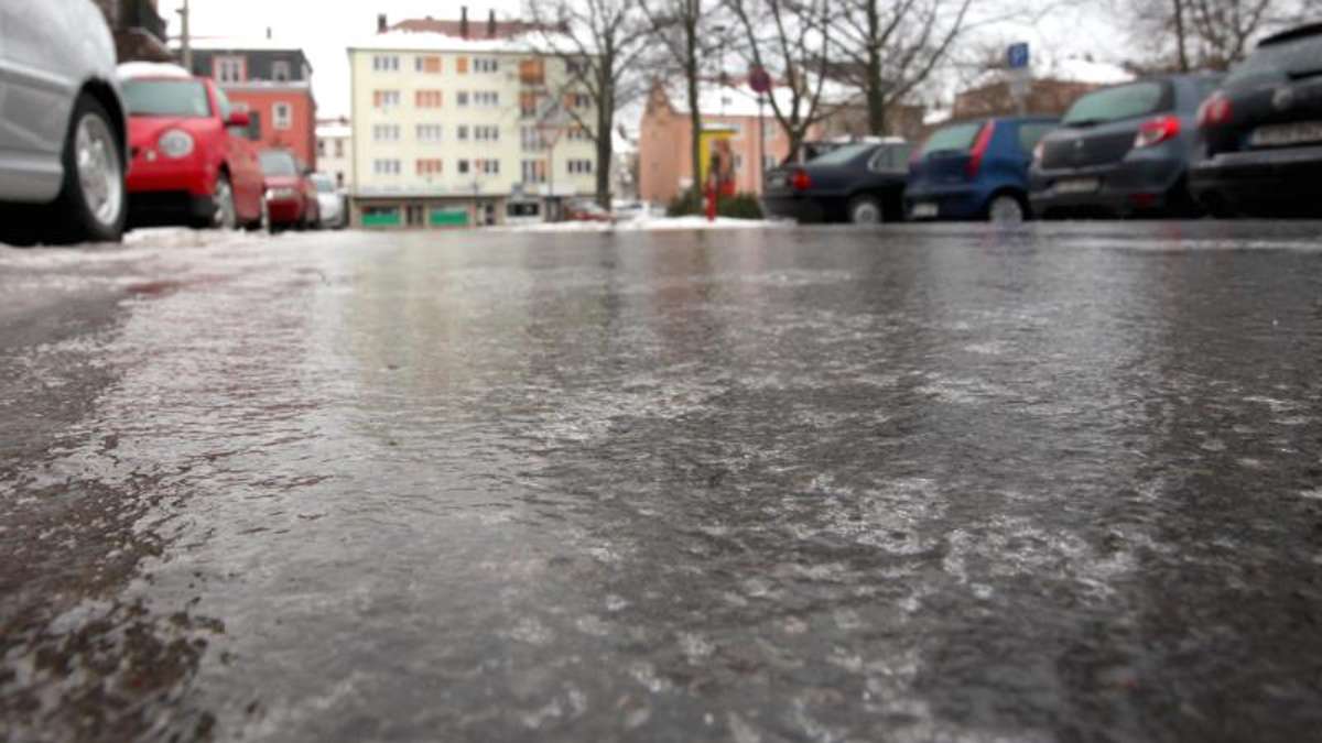 Thüringen: Wetterdienst warnt vor Glatteis auf Straßen