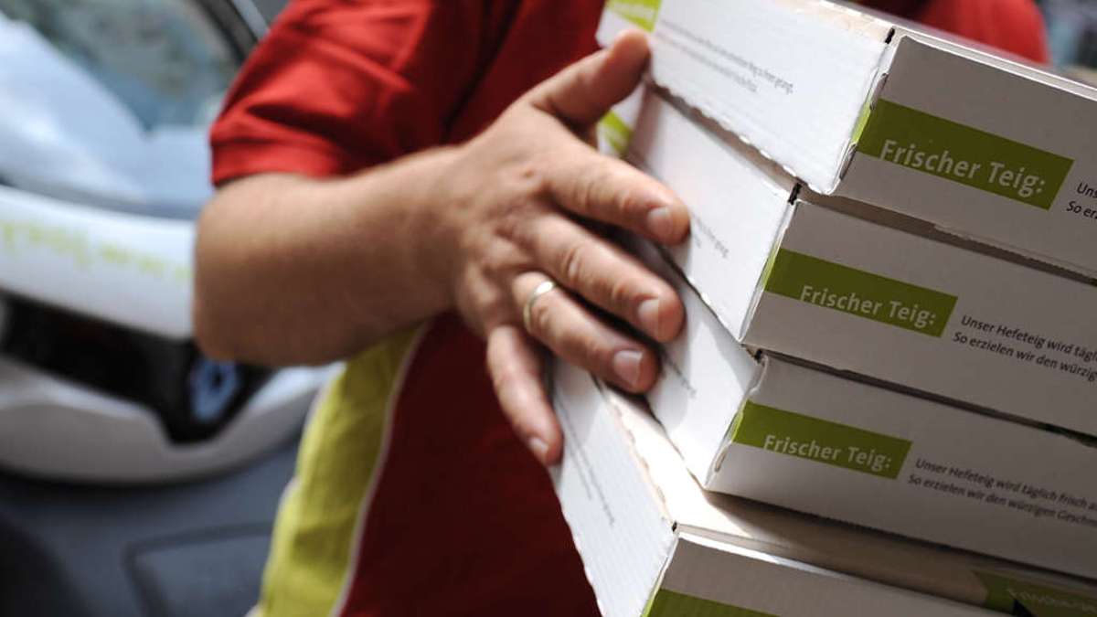 Thüringen: Pizzabote bei Auslieferung überfallen - Zeugen gesucht