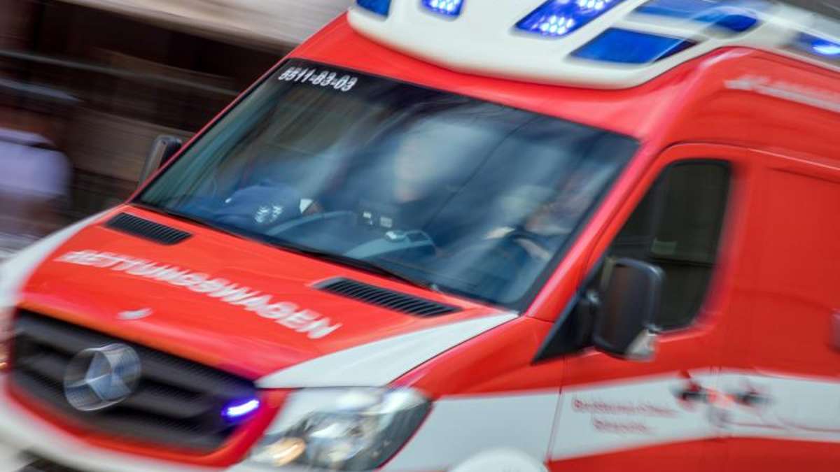 Thüringen: Quengelnde Passagiere - Mutter baut Unfall, zwei Kinder verletzt