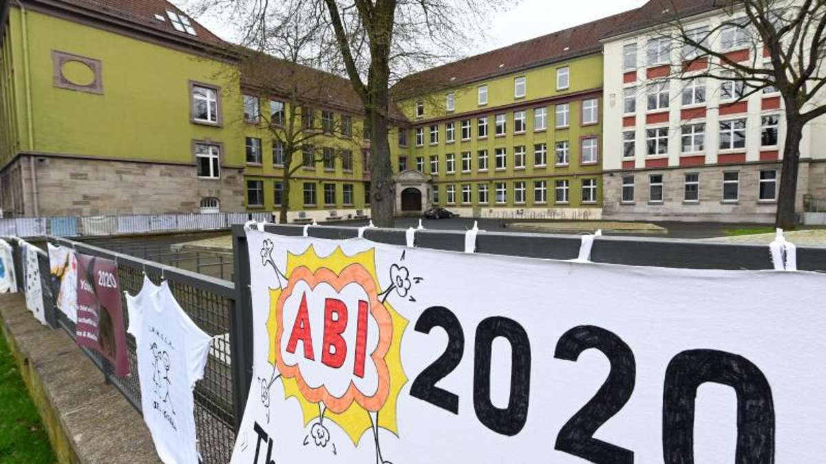 Thüringen: Thüringen verschiebt Abiturprüfungen wegen Corona-Krise