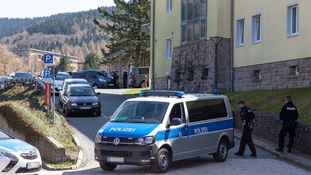 Suhl/ Zella-Mehlis: Verdächtiger nach Bombendrohung gegen Amtsgericht Suhl ermittelt
