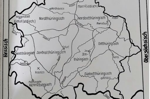 Auf Seite 7 der Diplomarbeit von 1991  ist diese Karte zu sehen als Veranschaulichung der sprachgeografischen Einordnung des Dialekts von Heßles. Nach Bracke und nach dem Thüringischen Wörterbuch (Band IV) gehört Heßles (mit x gekennzeichnet) sprachlich zum Hennebergischen, genauer zum nordöstlichen Hennebergischen. Dieses Gebiet liegt im Südwesten Thüringens. Die Westgrenze bildet jene Sprachlinie, die das Ostmitteldeutsche vom Westmitteldeutschen trennt, nämlich die Lautverschiebungslinie pund/(p)fund. Unmittelbar Nachbargebiete sind das Hessische und Ostfränkische. Foto:  