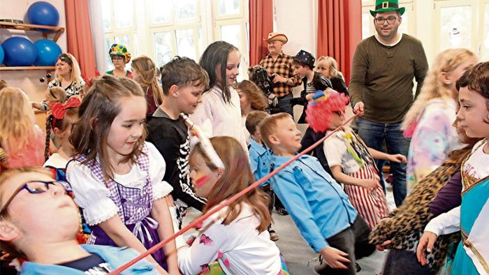 Party-Dreier im Kulturhaus, im Kindergarten und in der Schule