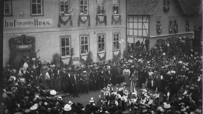 Milz feiert Trachtenfest: Traditionsspektakel wie im Jahre 1909