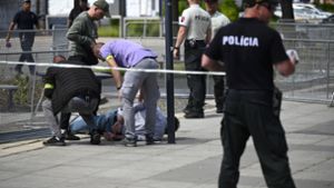 Attentat: Slowakischer Regierungschef lebensgefährlich angeschossen