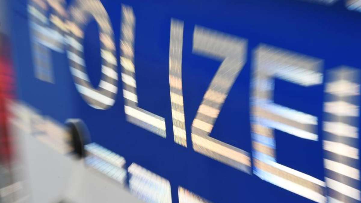 Hildburghausen: Bundespolizisten stellen blutverschmierte Männer am Bahnhof Eisfeld