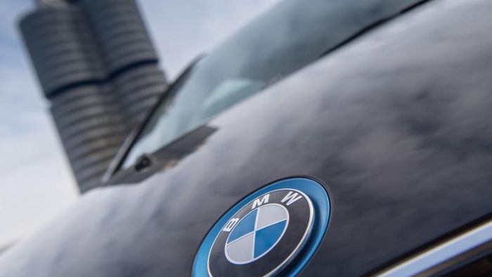 Erwartetes Bußgeld reißt BMW-Autosparte in die Verlustzone