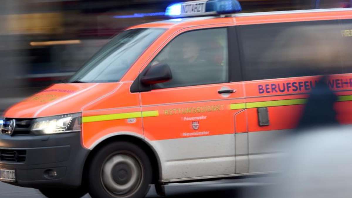 Thüringen: Auto überschlägt sich - 82-Jähriger schwebt in Lebensgefahr