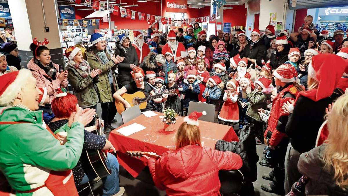 Suhl/ Zella-Mehlis: Weihnachtsmann-Wette bringt 500 Euro ein