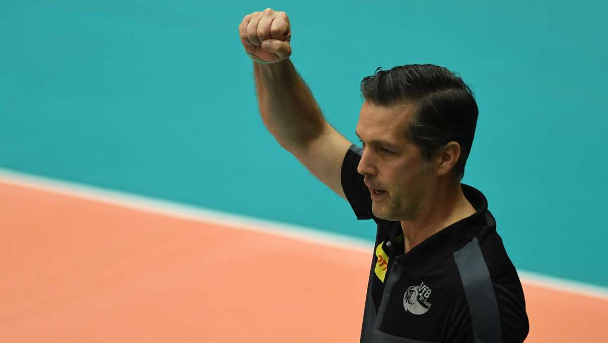 Volleyball-Bundesliga: VfB-Trainer Hollosy  im Zwiespalt