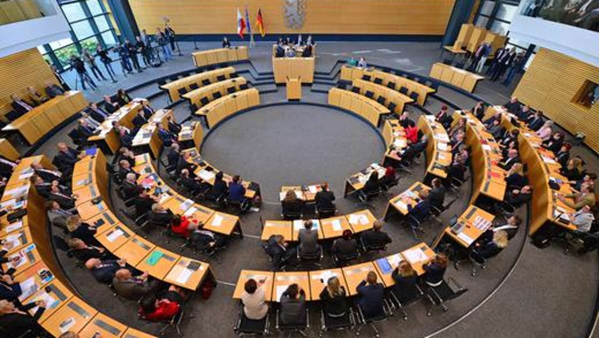 Thüringen: Abgeordnete sollen Zimmer für Flüchtlinge räumen