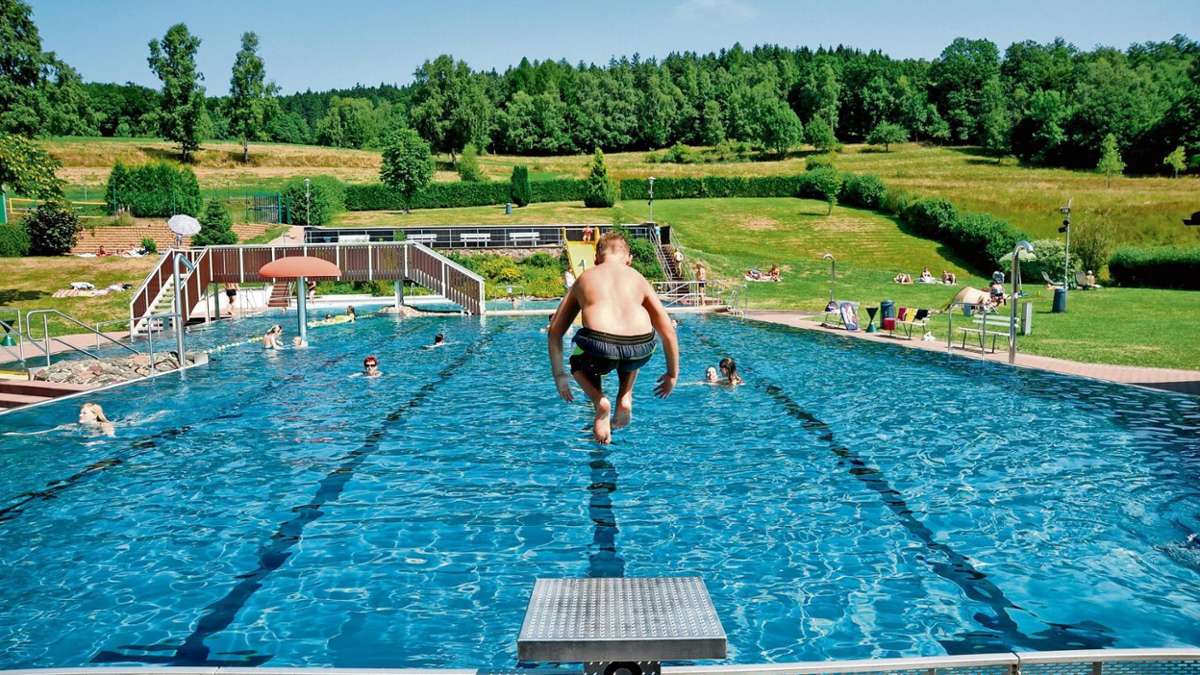 Floh-Seligenthal: Struther Schwimmbad bislang nie an Kapazitätsgrenze