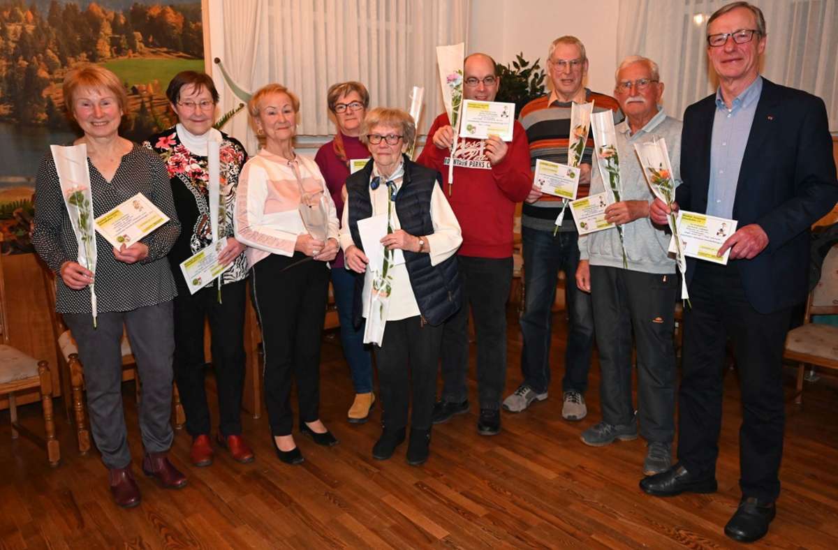 Sieger und Platzierte des internen Wanderwettbewerbs des Rhönklubs Schmalkalden. Foto: Annett Recknagel