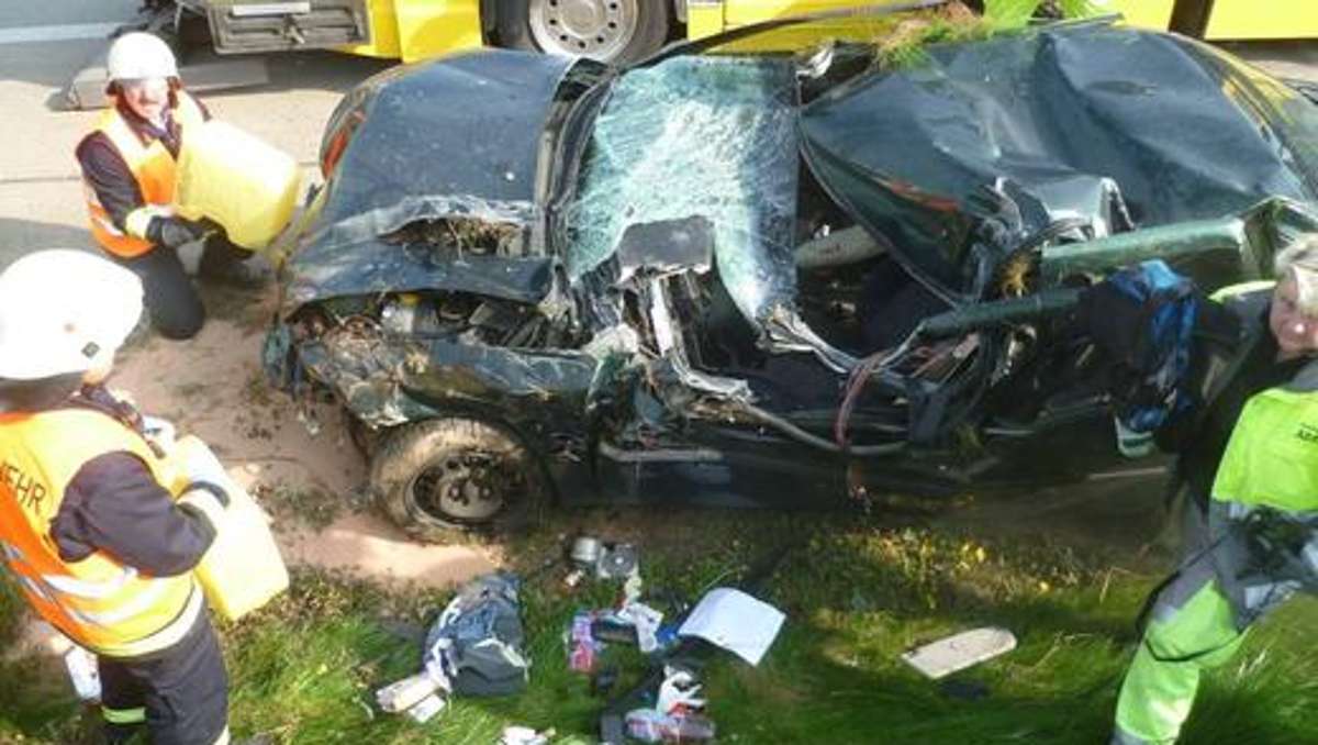 Thüringen: Junges Paar wird bei Unfall auf Autobahn schwer verletzt
