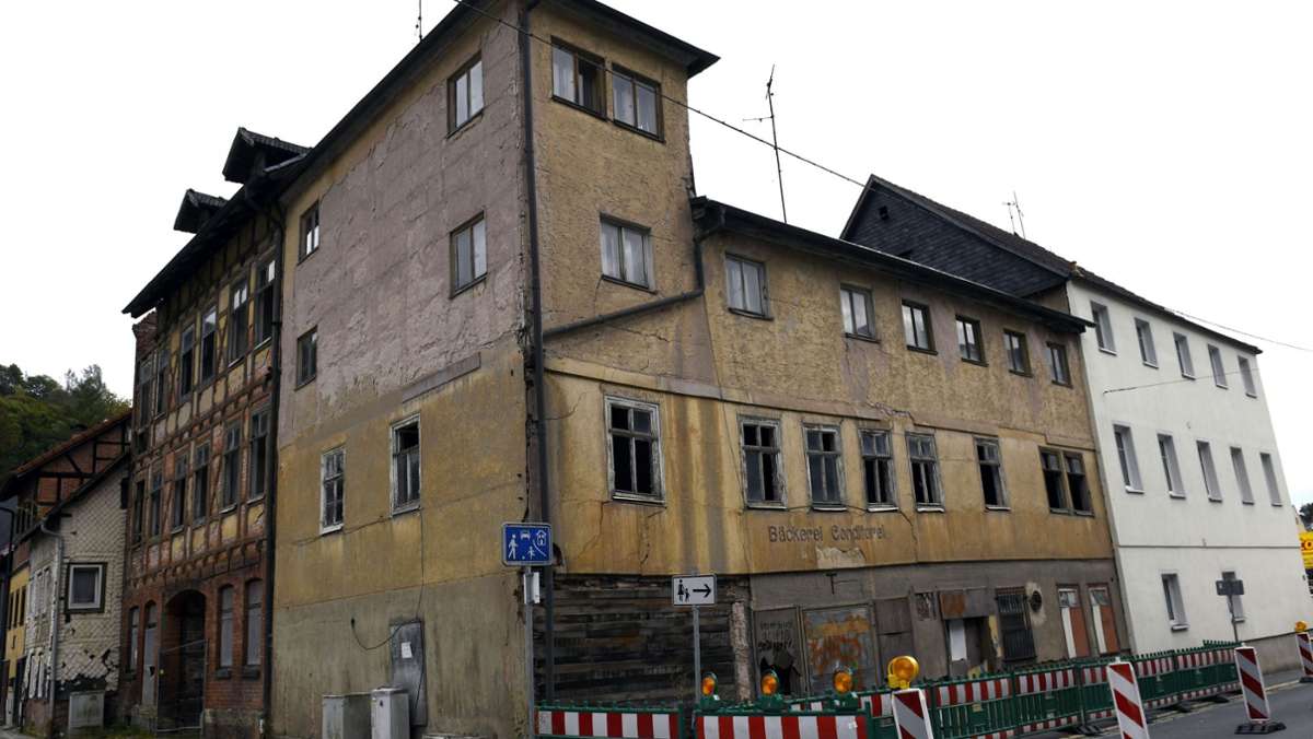Ersatzvornahme: Baubehörde verfügt den Abbruch  maroder Gebäude in Sonneberg