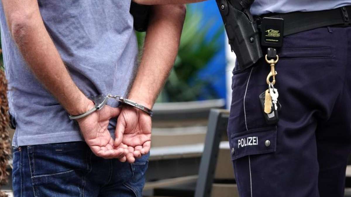 Thüringen: Polizist nach Messerattacke auf Ex-Partnerin festgenommen