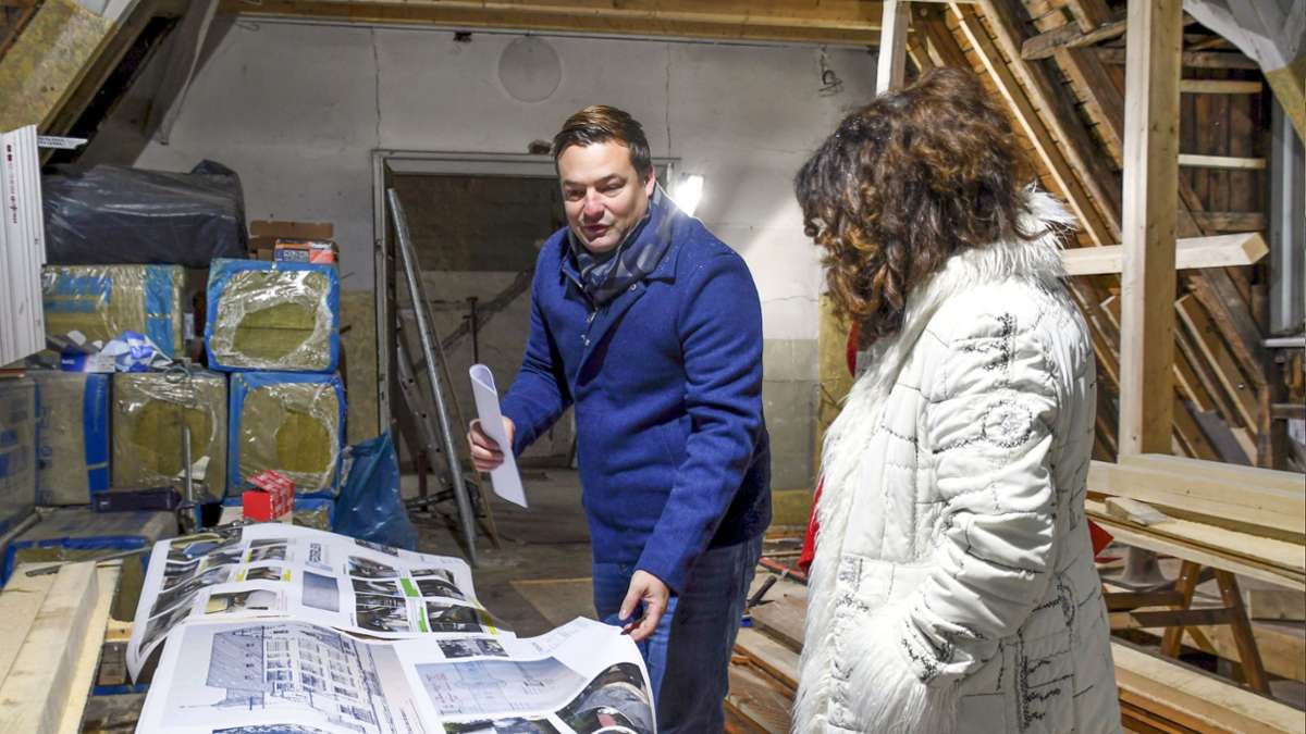 Sanierung begonnen: Ehemalige FH Kunst in  Arnstadt erhält  neues Dach