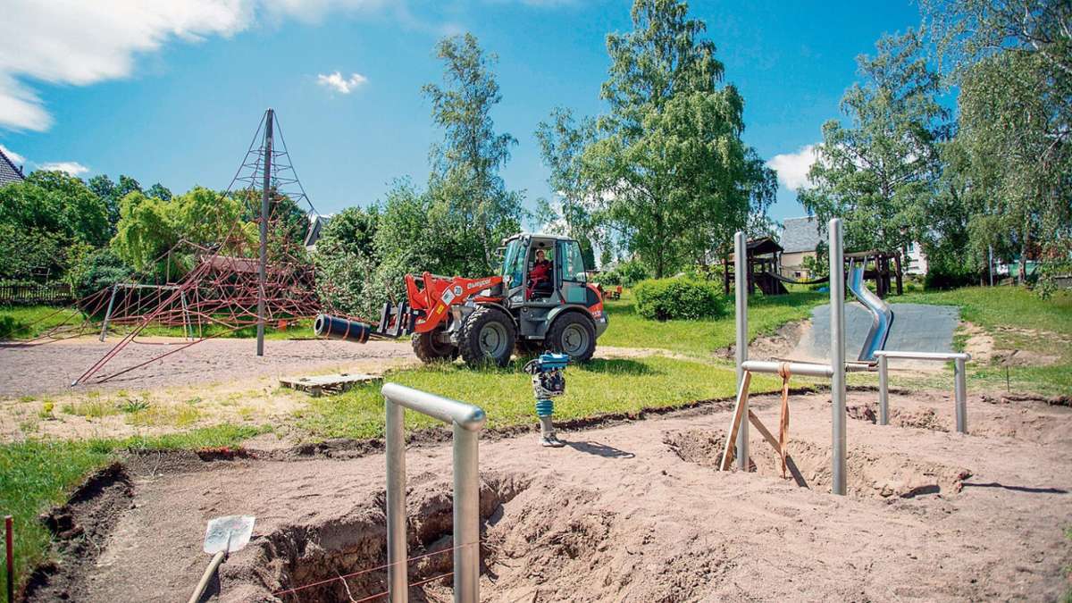 Ilmenau: Neue Geräte für den Spielplatz in Unterpörlitz