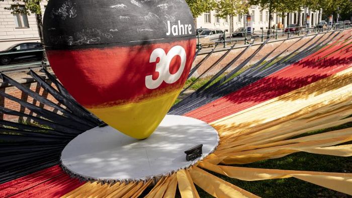 Gedenken statt großer Partys: Thüringen feiert Einheit im Mini-Format