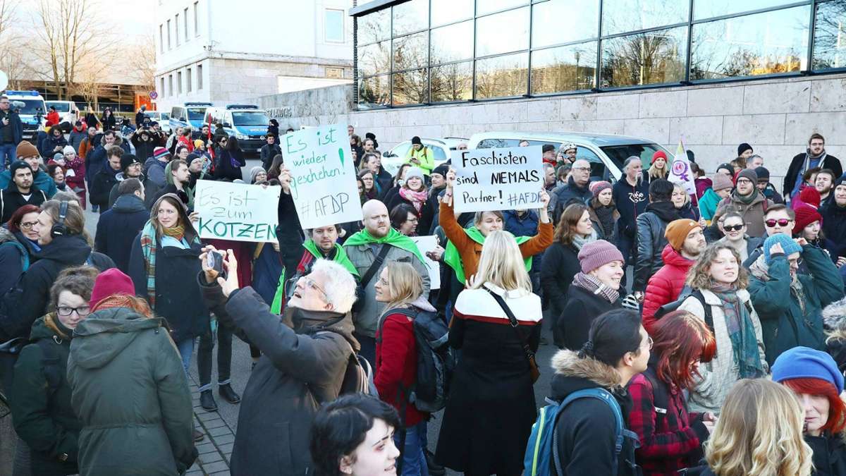 Thüringen: Weitere Demonstrationen gegen Kemmerich geplant