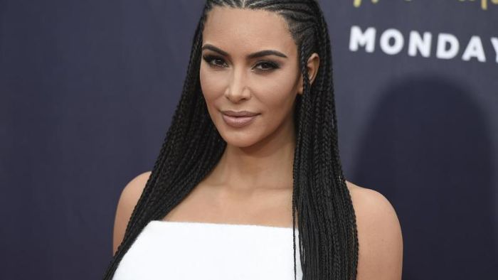 Kim Kardashian ändert den Namen ihrer Modelinie