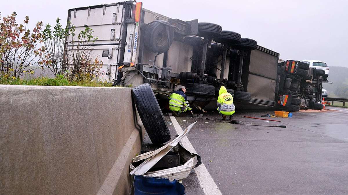 Thüringen: Autobahn 4 nach Lkw-Unfall wieder frei - 80.000 Euro Schaden