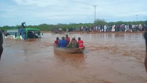 Fluten in Ostafrika treffen Slumbewohner und Urlauber