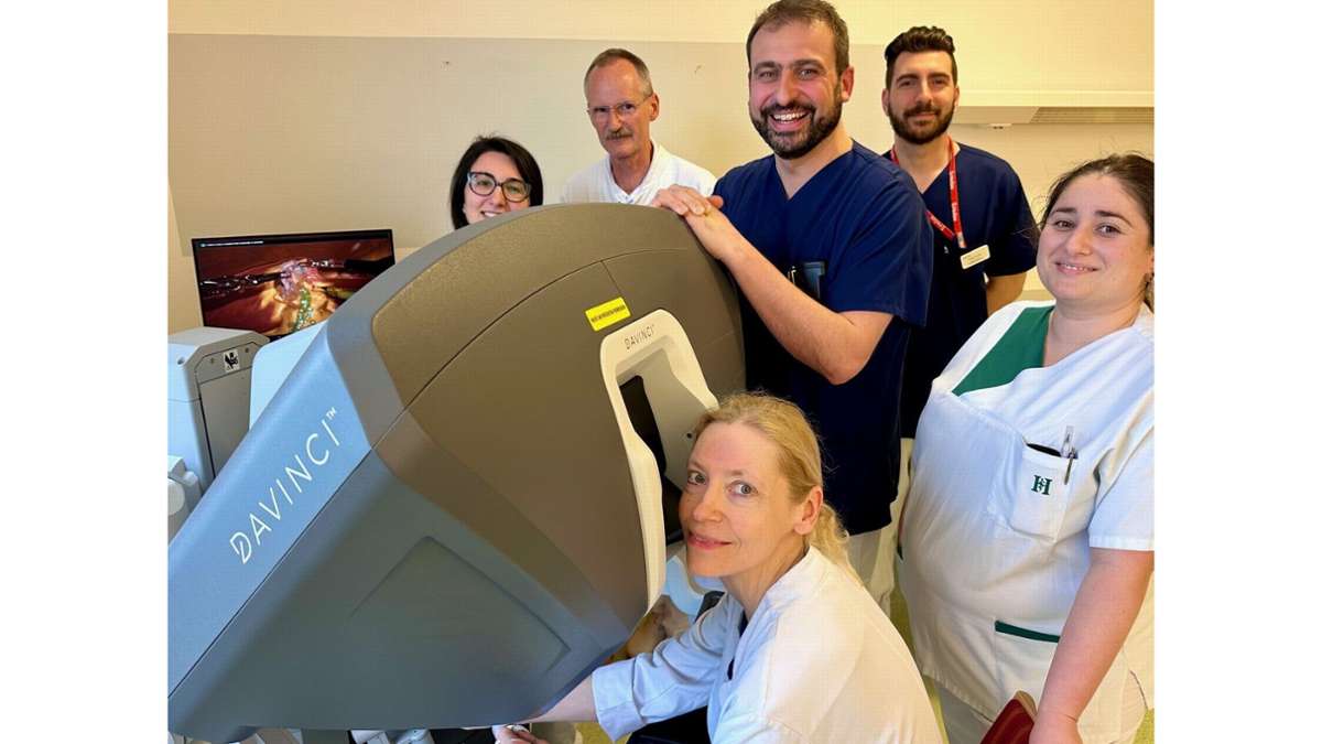 Helios-Klinikum Meiningen: Roboter „Da Vinci“   hilft künftig im OP