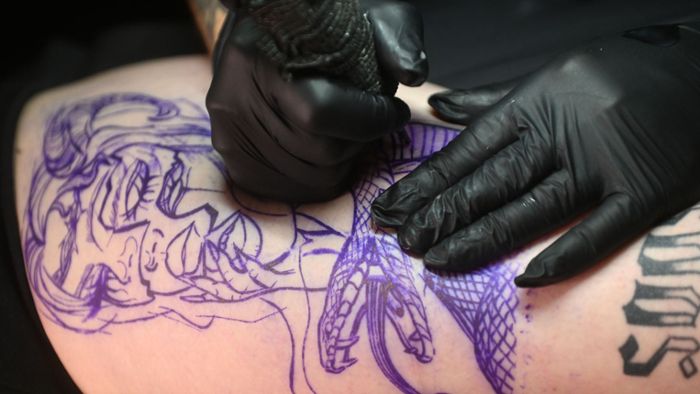 Tattoos mit Hintergrund: Lebensgeschichten werden zu Kunst