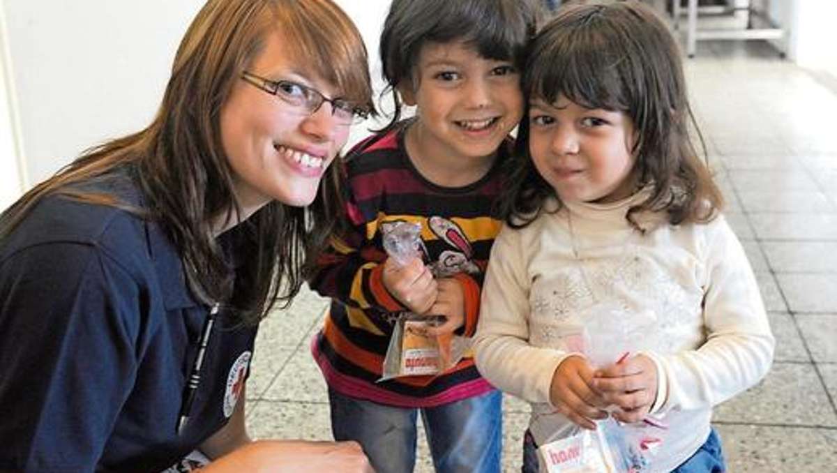 Suhl/ Zella-Mehlis: Fast wie Weihnachten: Zuckerfest für Flüchtlingskinder