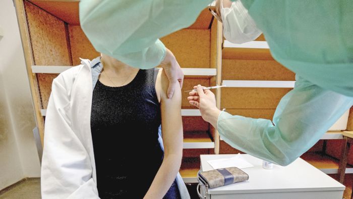 Impfpflicht: Pflege- und Gesundheitswesen sieht sich gut auf Impfpflicht vorbereitet