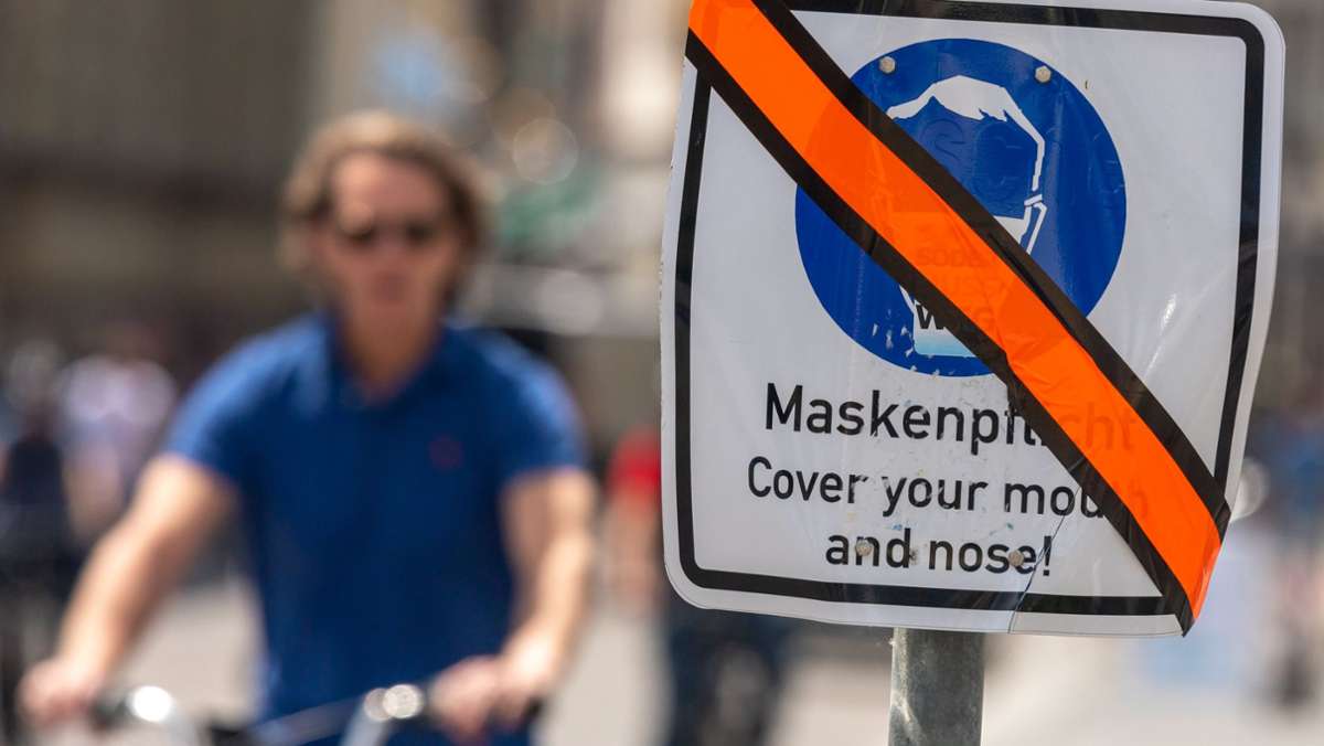 Coronapandemie: Forscher für Ende der Maskenpflicht im Freien