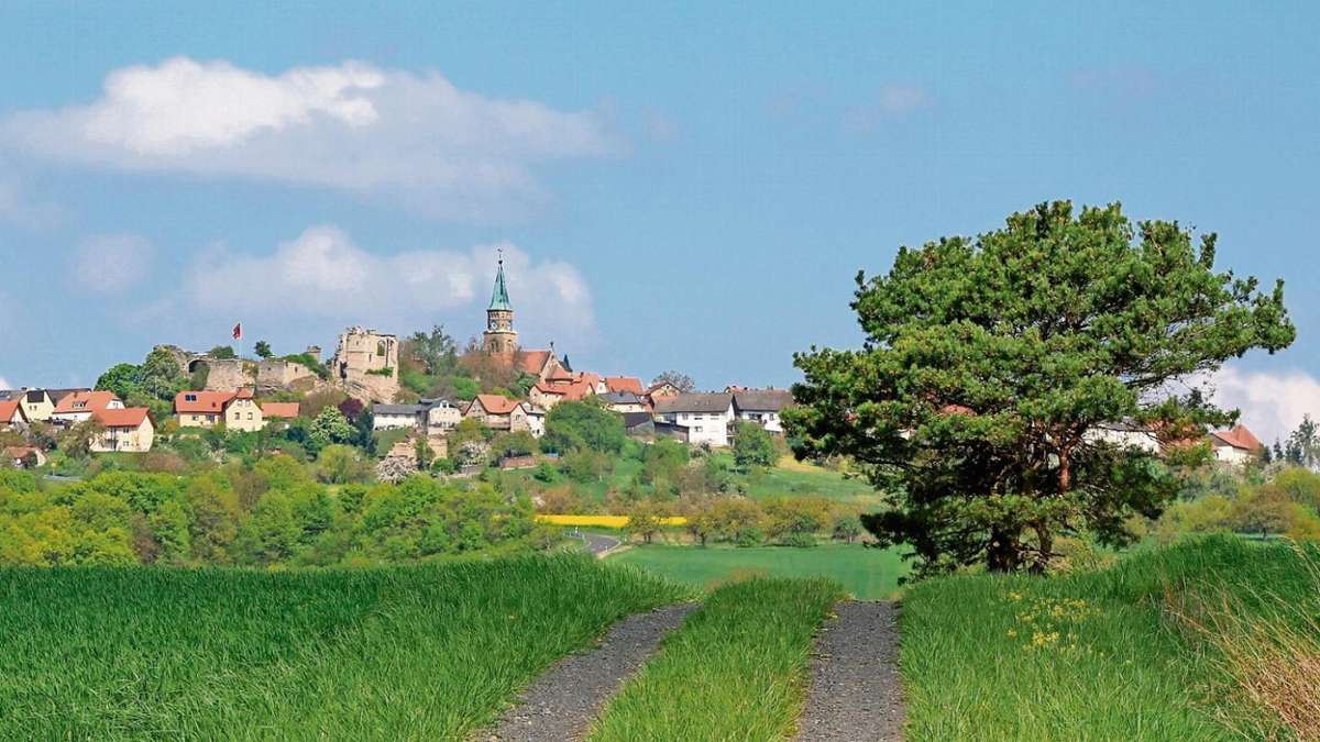 Hassberge: Kreis Haßberge - Der sogenannte Burgenwinkel ist der ganze Stolz des nördlichen Landkreises: geschichtsträchtige Burgruinen wie in Altenstein oder Lichtenstein, eindrucksvolle Ansichten wie die