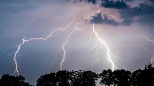 Wetterdienst warnt vor schweren Gewittern am Samstagabend