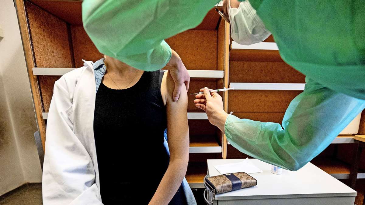 Einrichtungsbezogene Impfpflicht: Ungeimpfte Mitarbeiter werden ab 16. März gemeldet