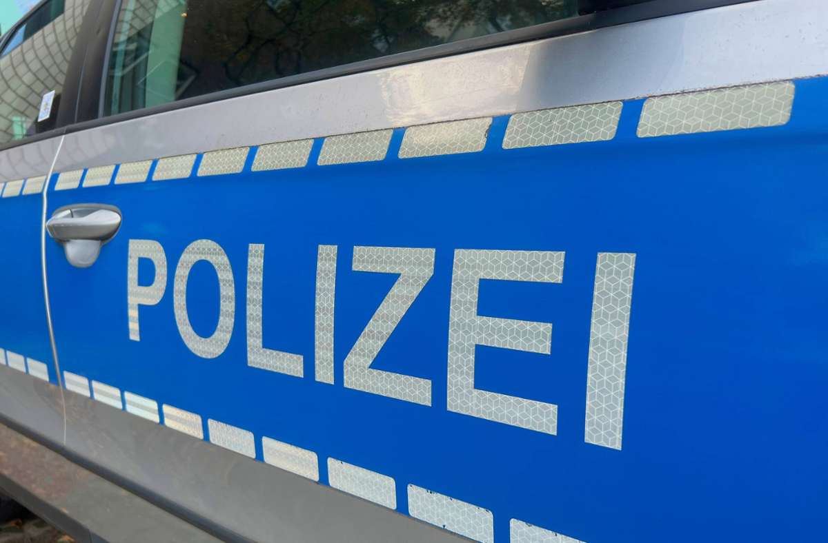 In Hildburghausen ermittelt die Polizei gegen einen Fußballfan. Foto: Imago