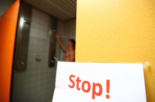 Rückzieher vom „Stop!“: Die Stadt Ilmenau lässt das Wasser in ihren Sportstätten nun doch zunächst einmal warm. Foto: Imago/Eibner/IMAGO/Eibner-Pressefoto