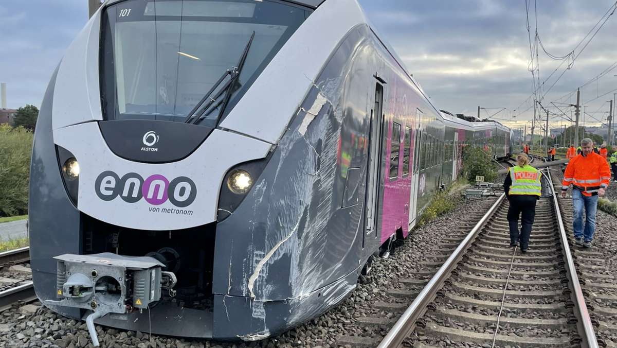 Unfall in Wolfsburg: Zug entgleist beim Rangieren – Millionenschaden befürchtet