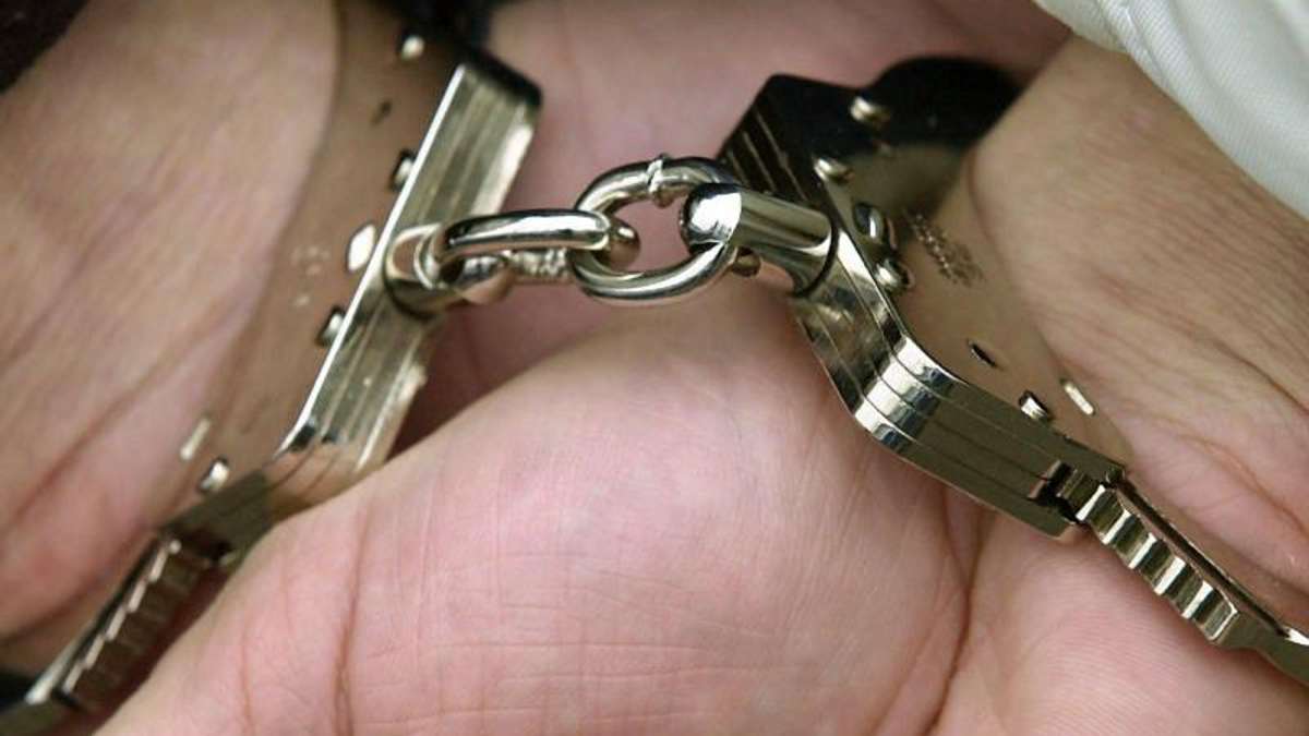 Ilmenau: Kommissar Zufall: Handschellen klicken in Ilmenau gleich zweimal