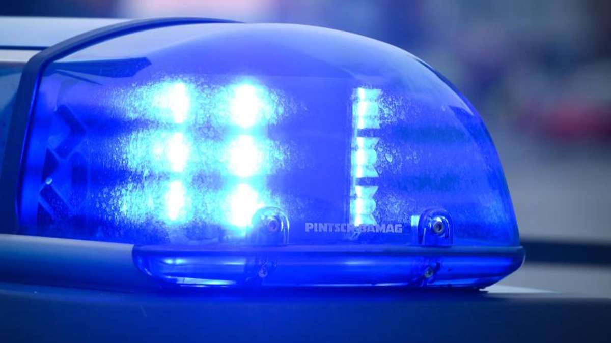 Thüringen: 43-Jähriger springt auf Flucht vor der Polizei in die Saale