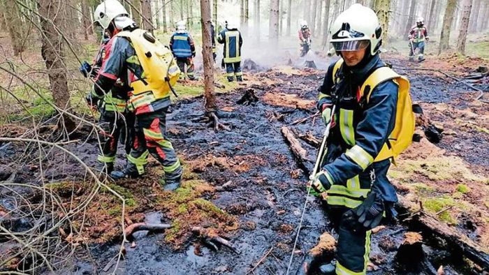Illegale Feuerstelle löst Schwelbrand aus